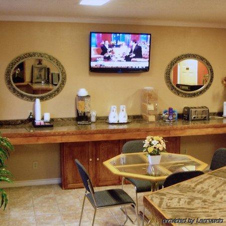 Hillcrest Inn & Suites Озона Ресторант снимка